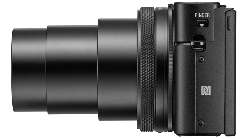 There’s a lot of zoom packed into this pocket-friendly camera.